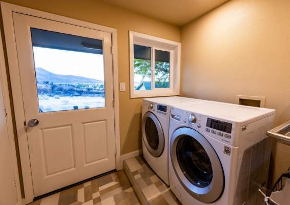 Washer-and-dryer-units-Large